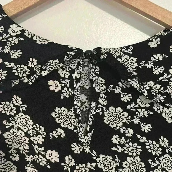 MI AMI | FRANCESCA'S | Black and White Floral Collared Dress - Picture 6 of 6